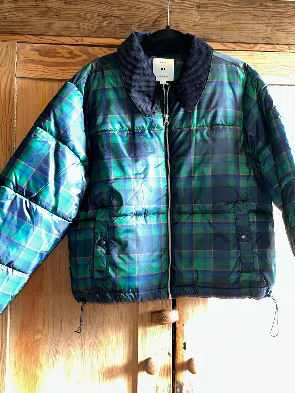 NWT size Large Plaid Barn/ Puffer Coat